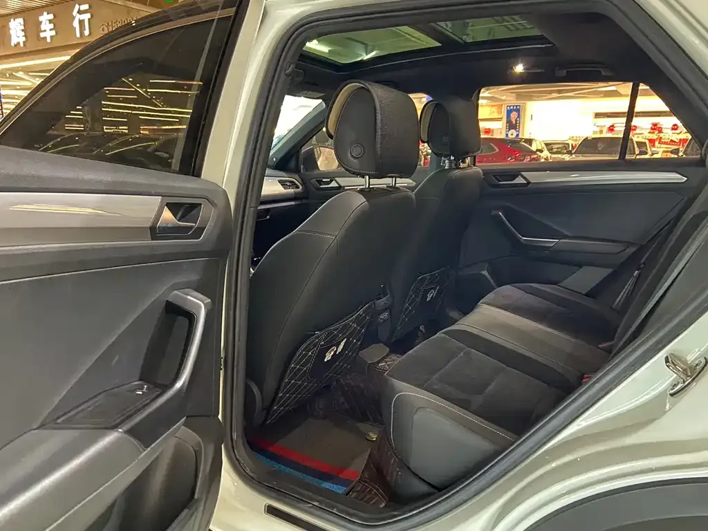 Volkswagen T-Roc 2022 из CN, фото 8