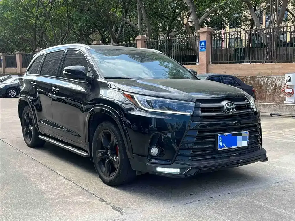 Toyota Highlander — фото 2