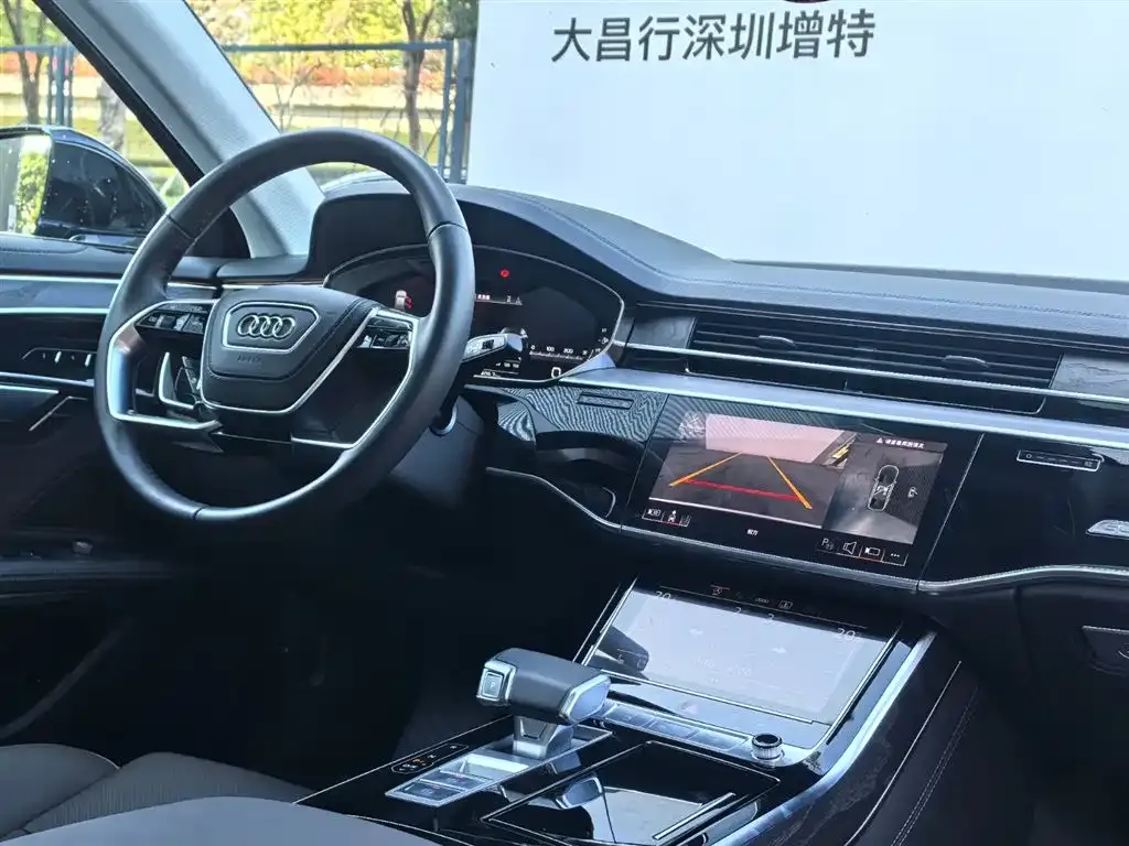 Audi A8 — фото 5