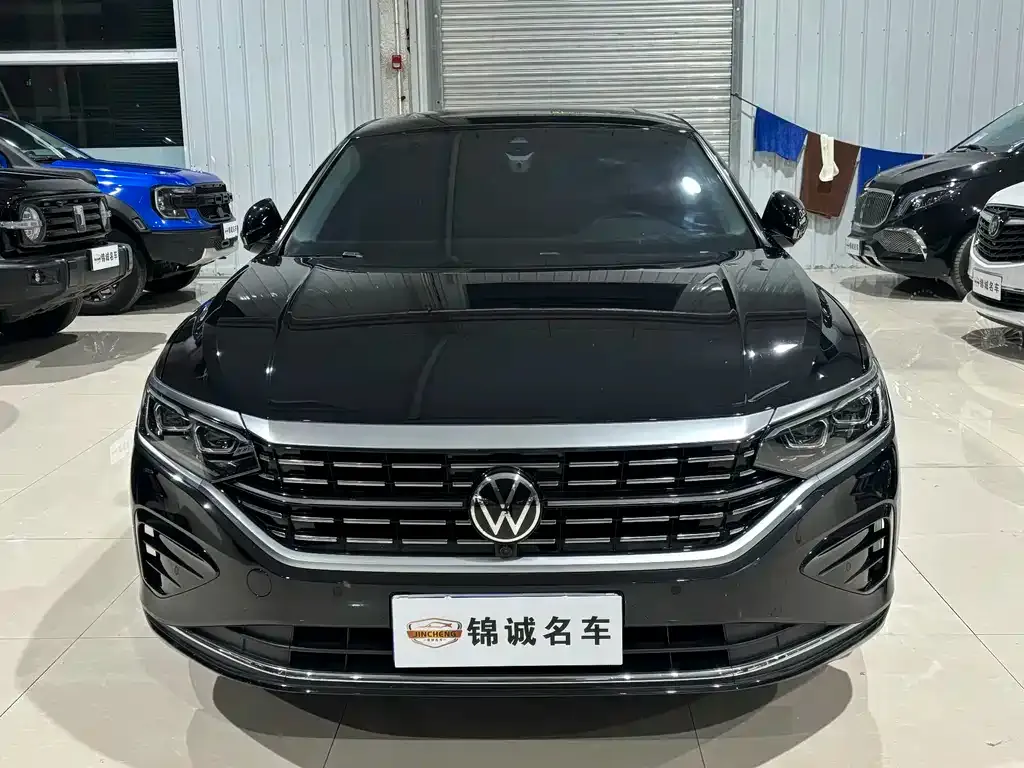 Volkswagen Passat — фото 4