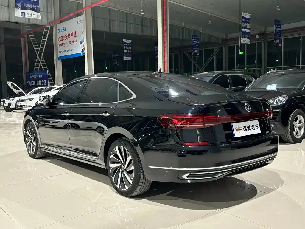 Volkswagen Passat — фото 9