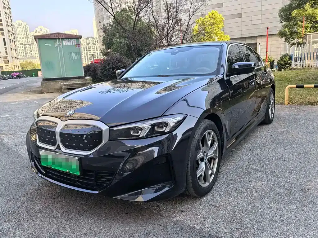 BMW i3 — фото 1