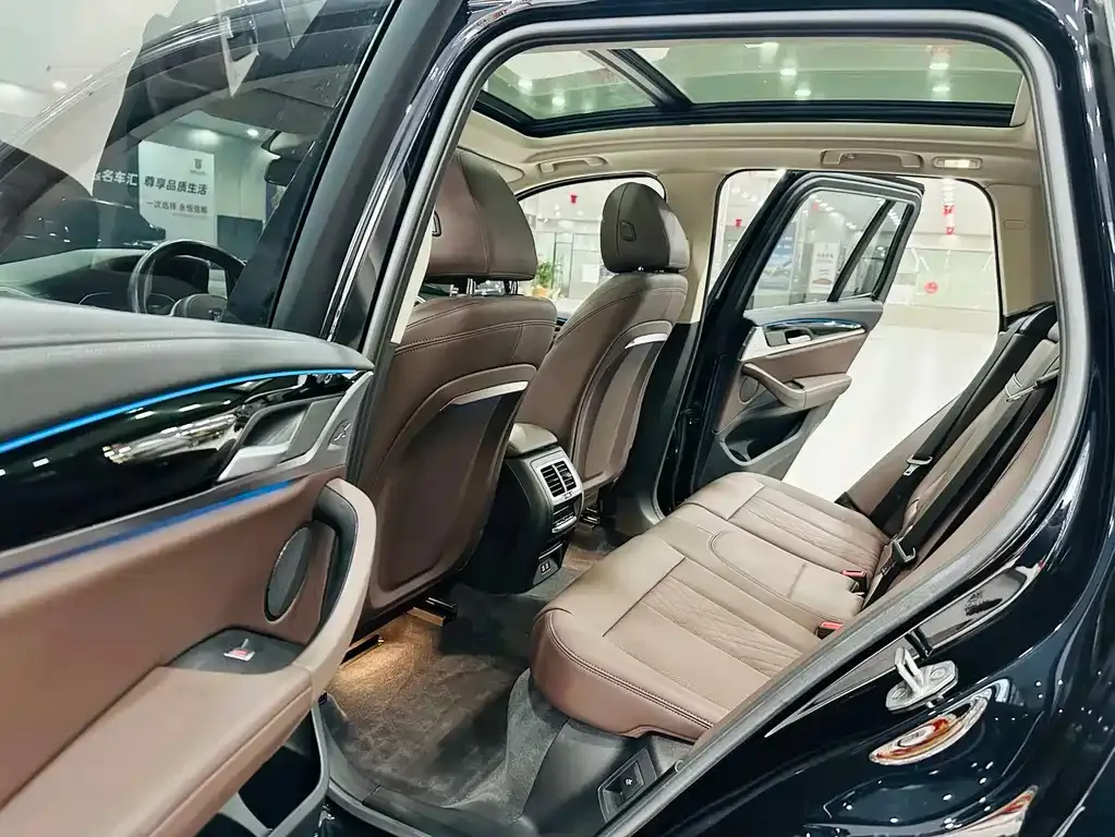 BMW iX3 2023 из CN, фото 10