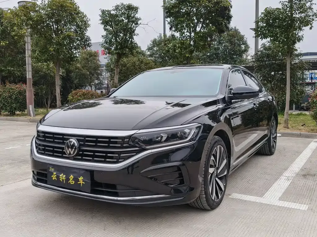 Volkswagen Passat 2023 из CN, фото 1