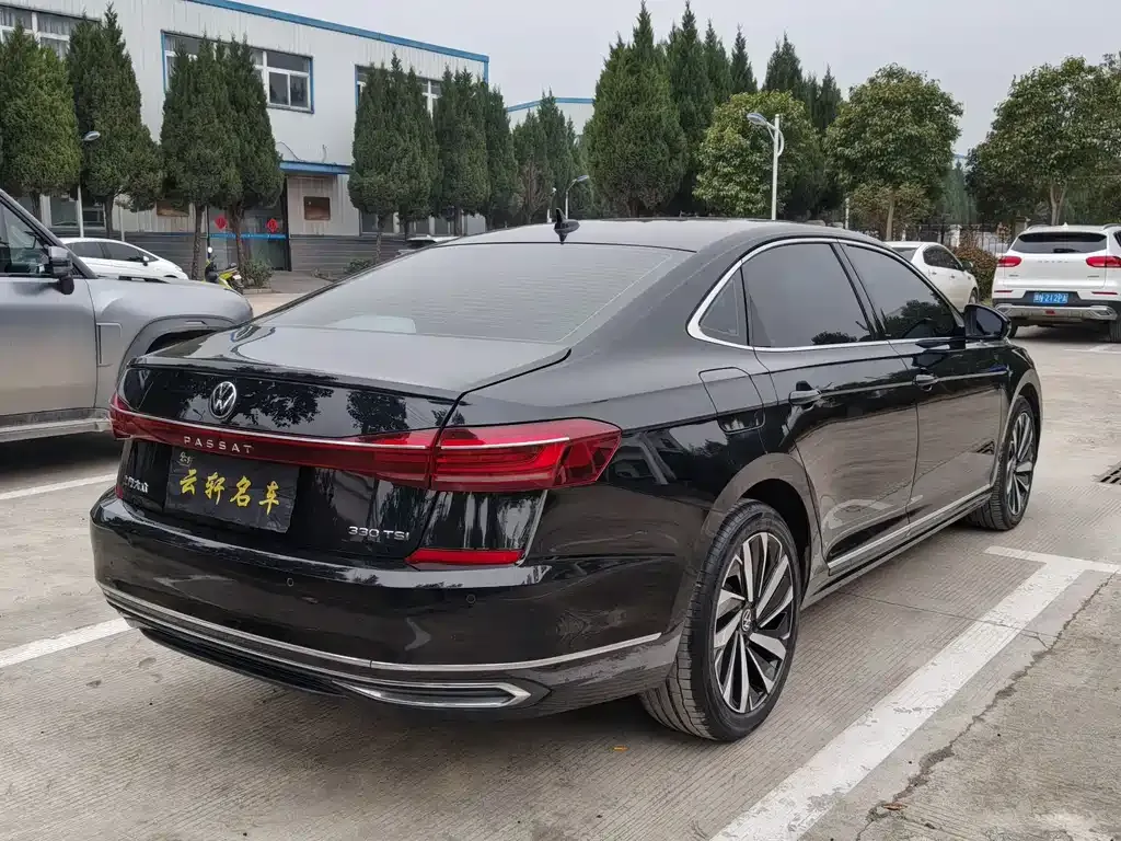 Volkswagen Passat 2023 из CN, фото 4