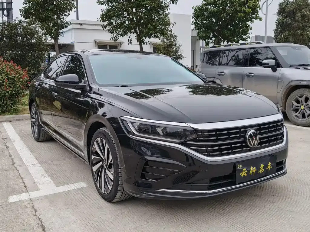 Volkswagen Passat 2023 из CN, фото 10