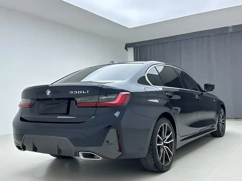 BMW 3 Series 2023 из CN, фото 4