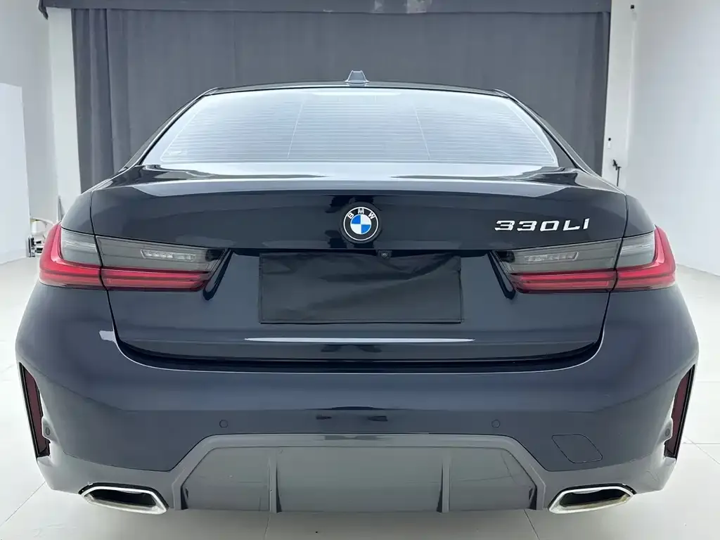 BMW 3 Series 2023 из CN, фото 2