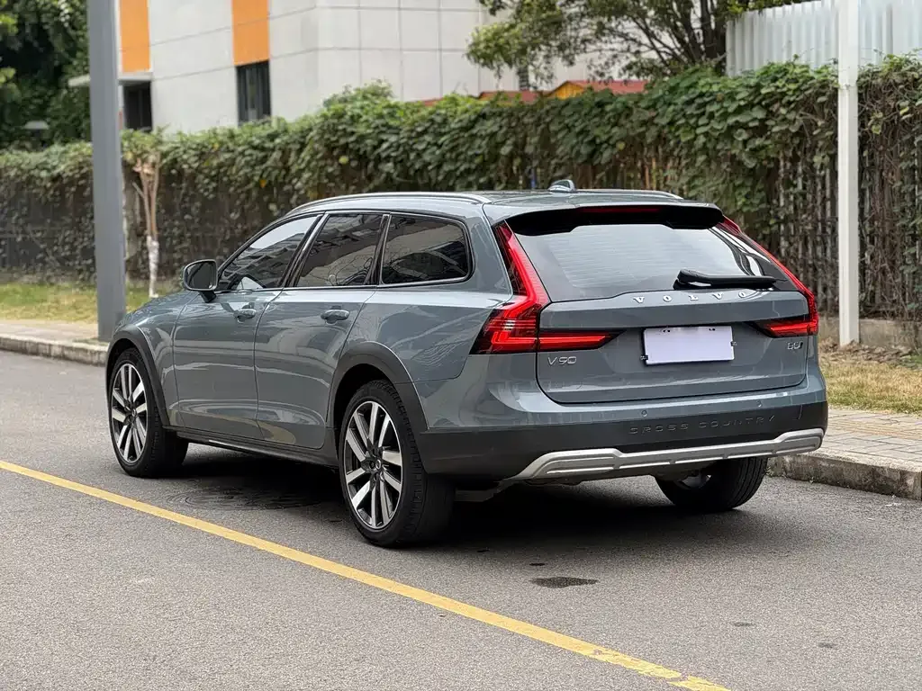 Volvo V90 2023 из CN, фото 10