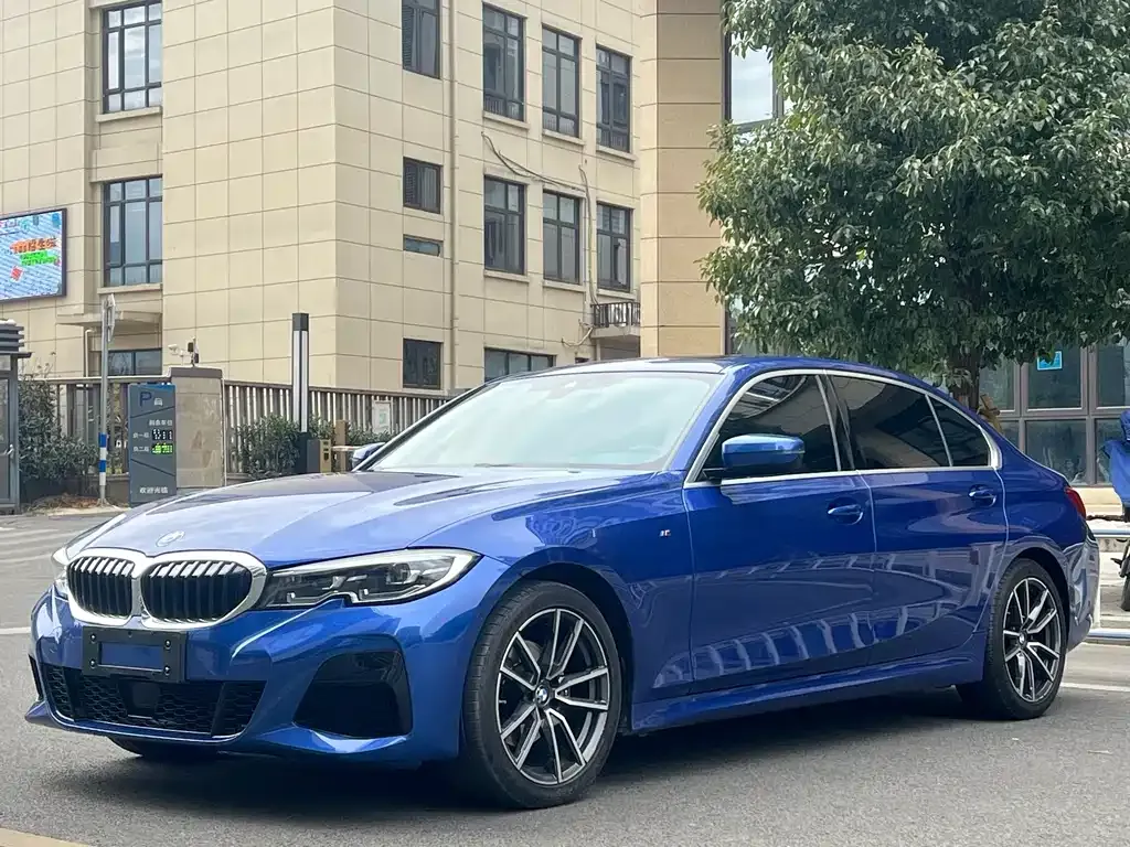 BMW 3 Series — фото 1