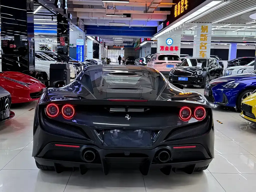 Ferrari F8 — фото 4