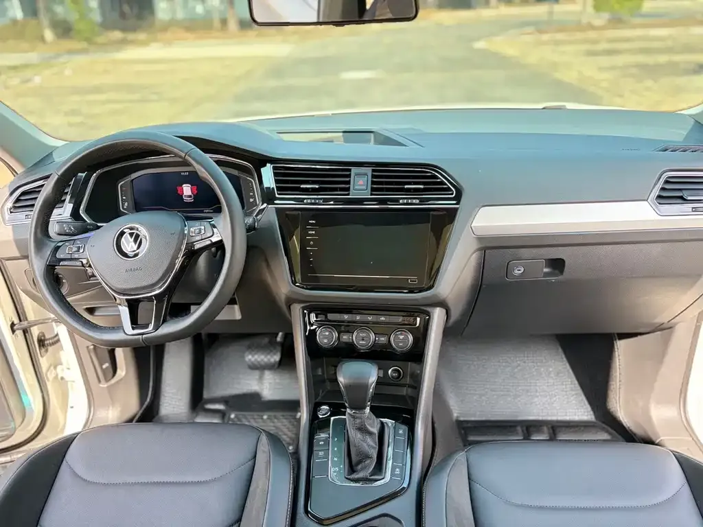 Volkswagen Tiguan L 2021 из CN, фото 8