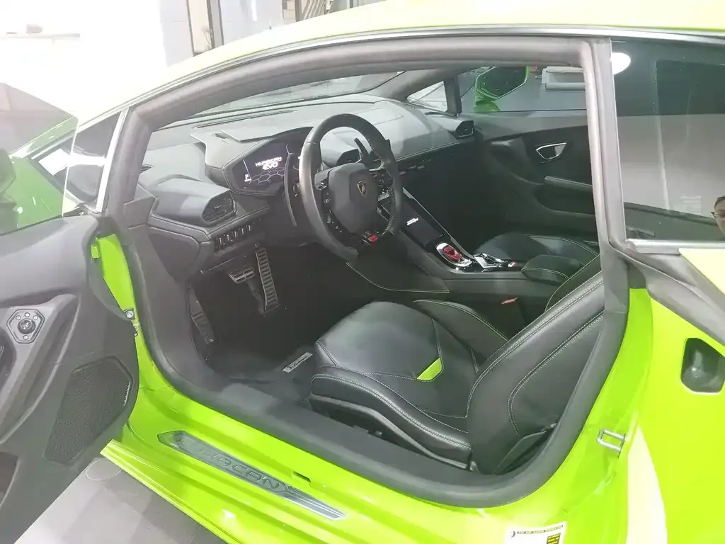 Lamborghini Huracan 2021 из CN, фото 4