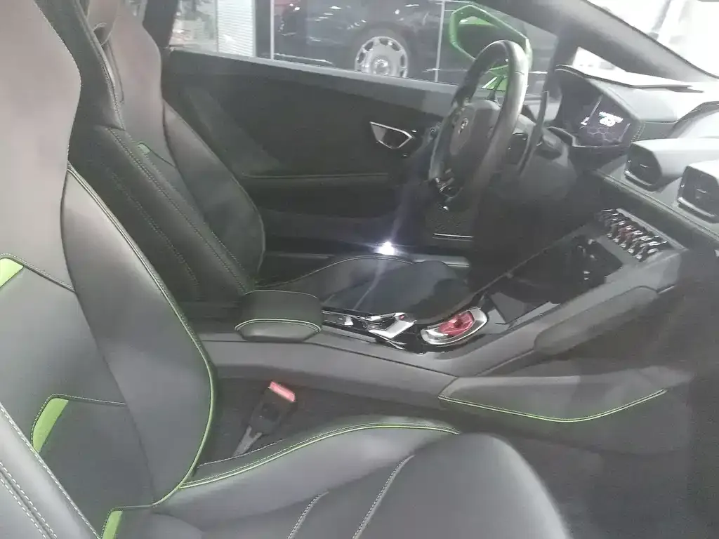 Lamborghini Huracan 2021 из CN, фото 8