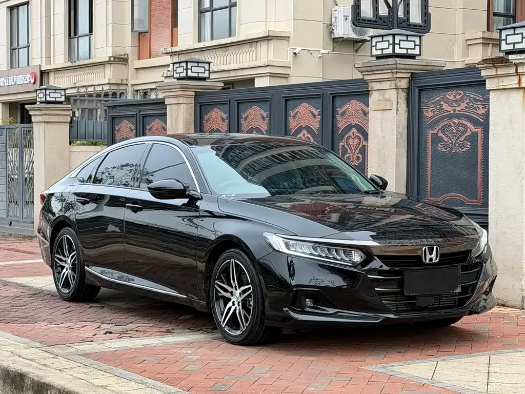 Honda Accord — фото 4