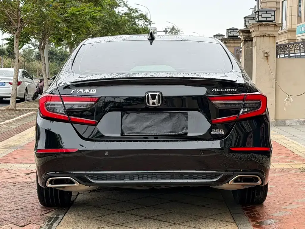 Honda Accord — фото 5