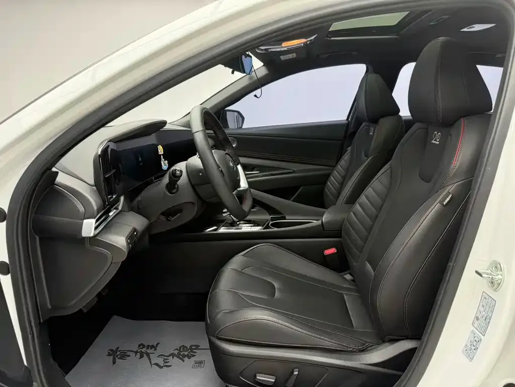 Hyundai Elantra 2022 из CN, фото 6
