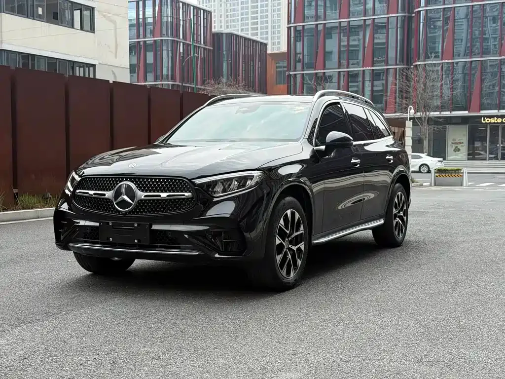 Mercedes-Benz GLC — фото 1