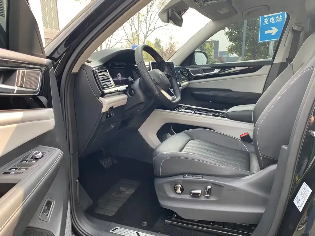 Volkswagen Teramont X 2023 из CN, фото 7