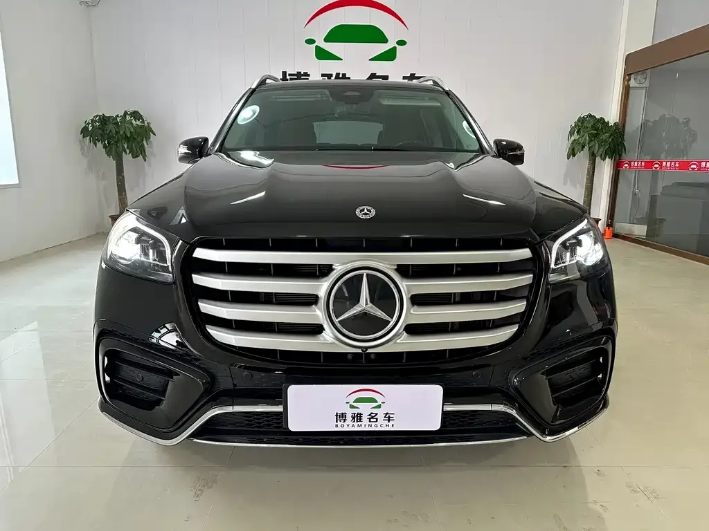 Mercedes-Benz GLS — фото 1