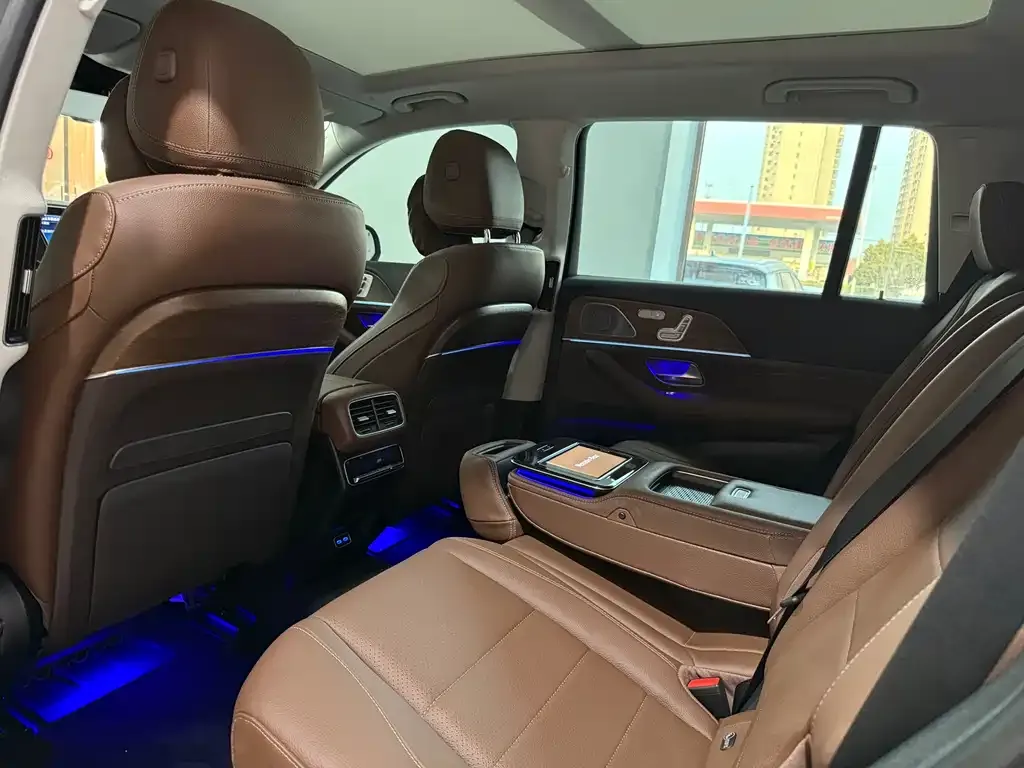 Mercedes-Benz GLS — фото 9