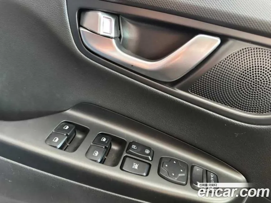 Hyundai Kona — фото 10