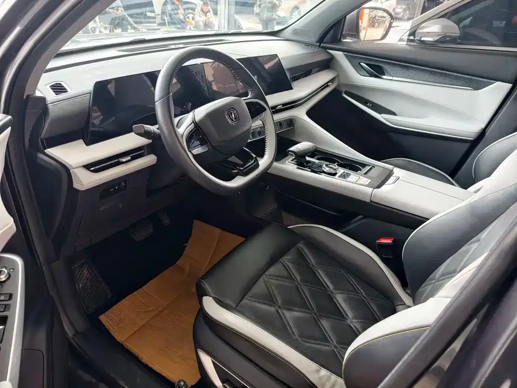 Changan CS75 2024 из CN, фото 6