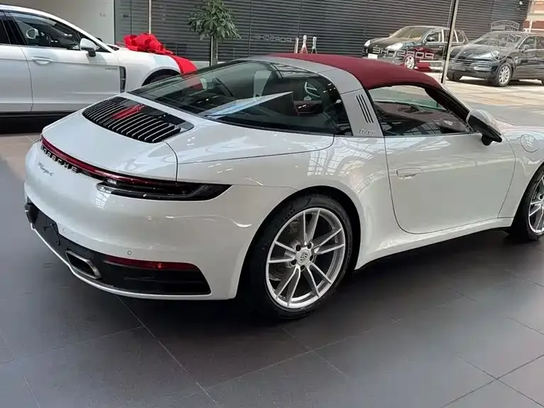 Porsche 911 — фото 8