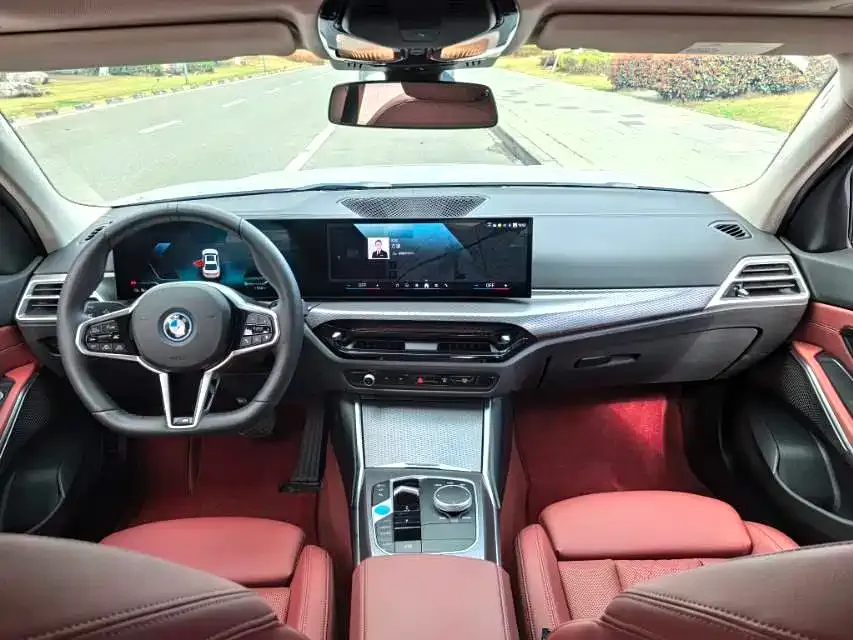 BMW i3 2025 из CN, фото 3