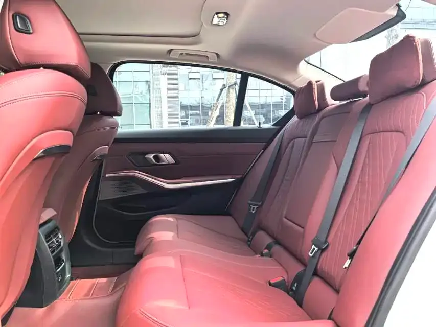 BMW i3 2025 из CN, фото 2