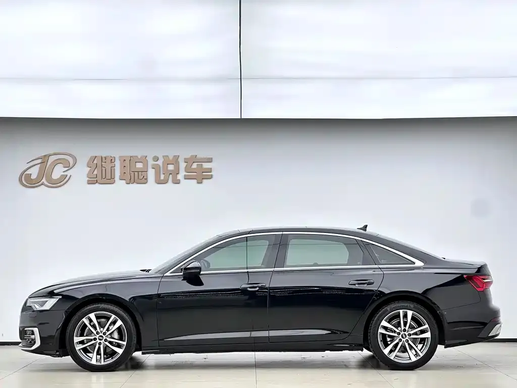 Audi A6L — фото 5