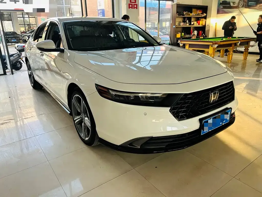 Honda Accord — фото 9