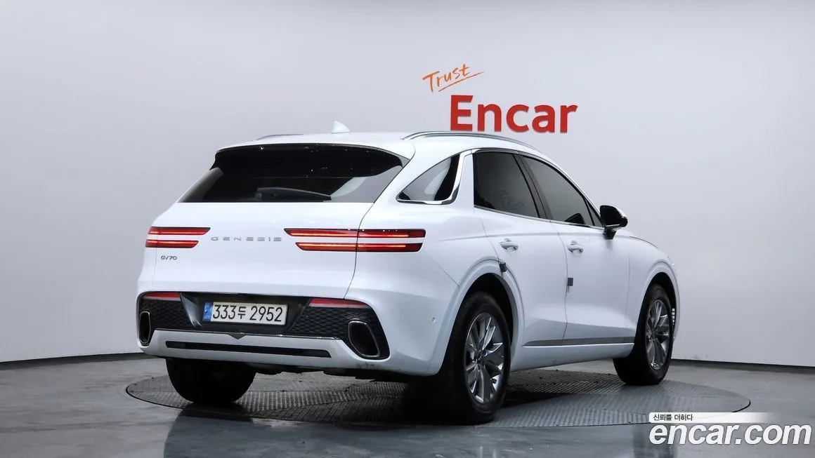 Genesis GV70 2023 из KR, фото 2