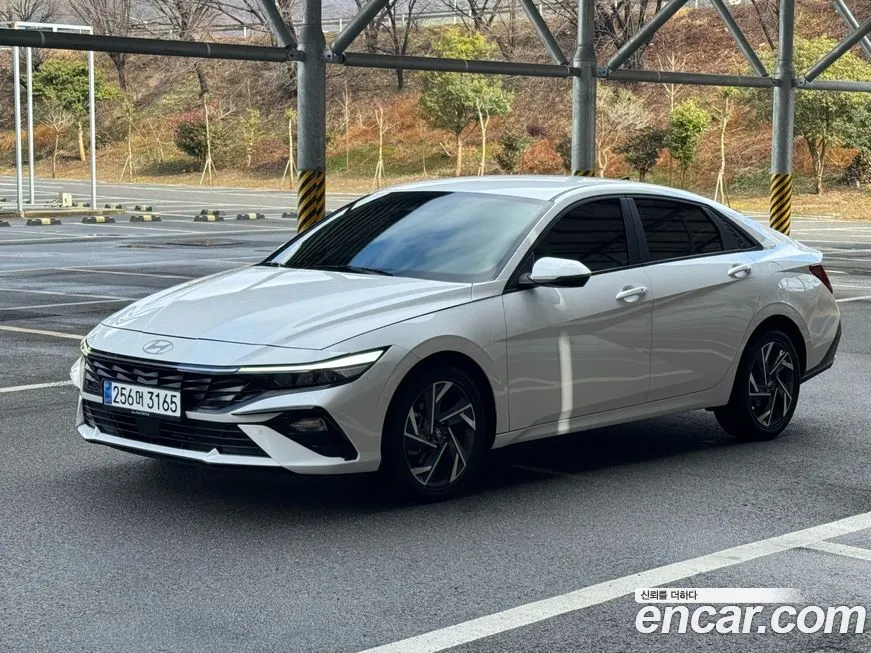 Hyundai AVANTE — фото 4