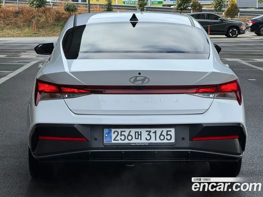 Hyundai AVANTE — фото 2