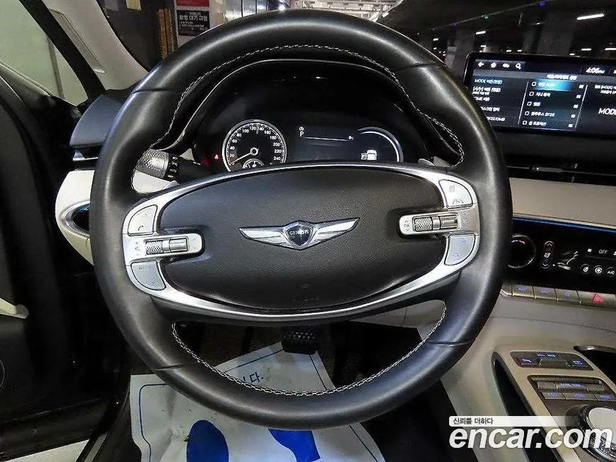 Genesis GV70 — фото 10