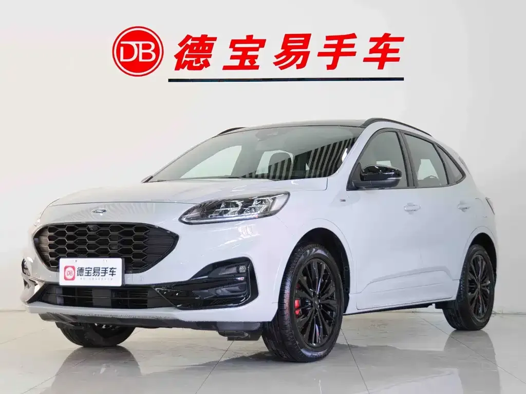 Ford Escape 2023 из CN, фото 1