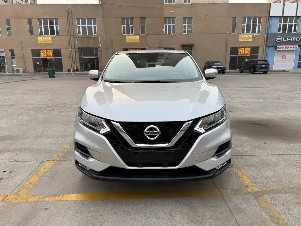 Nissan Qashqai — фото 7