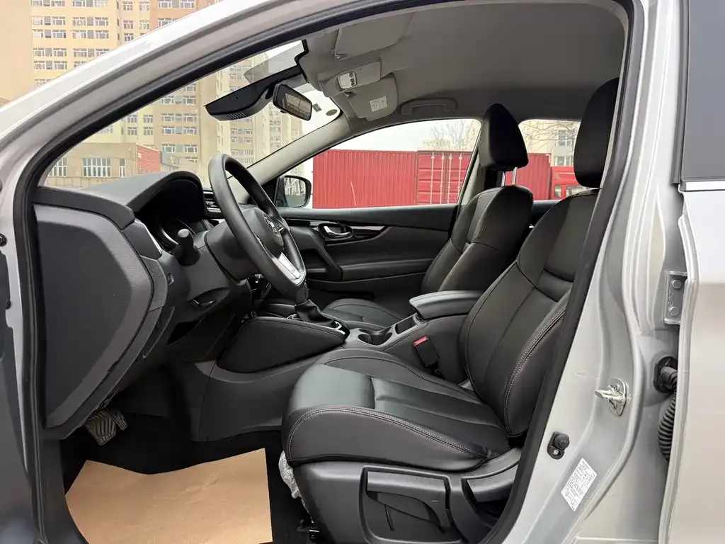 Nissan Qashqai — фото 4