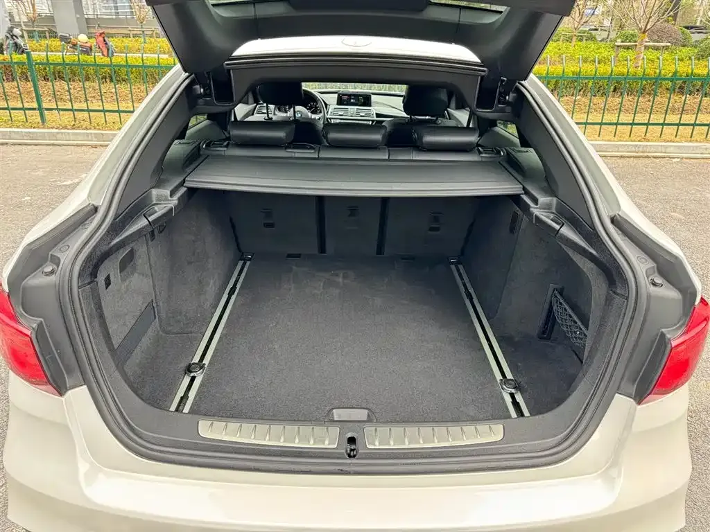 BMW 3 Series GT 2021 из CN, фото 3