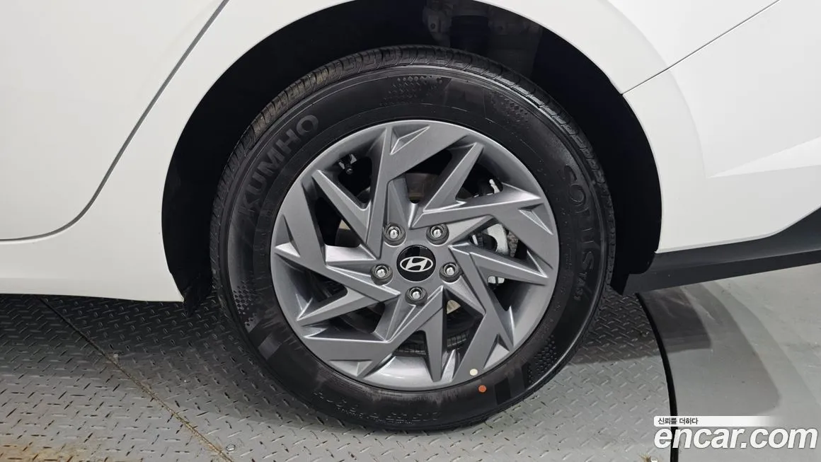 Hyundai AVANTE — фото 7