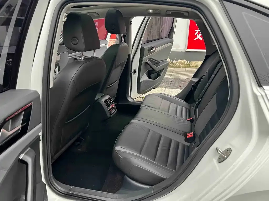Volkswagen Sagitar 2021 из CN, фото 9