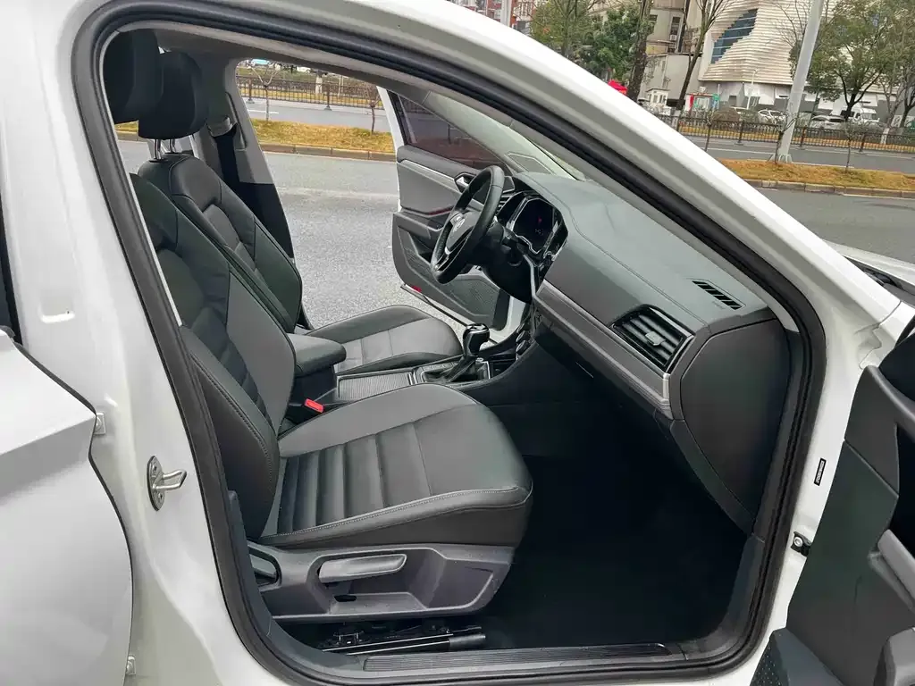 Volkswagen Sagitar 2021 из CN, фото 2