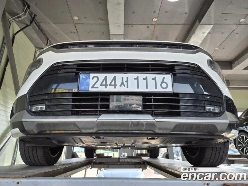 Kia Niro — фото 1