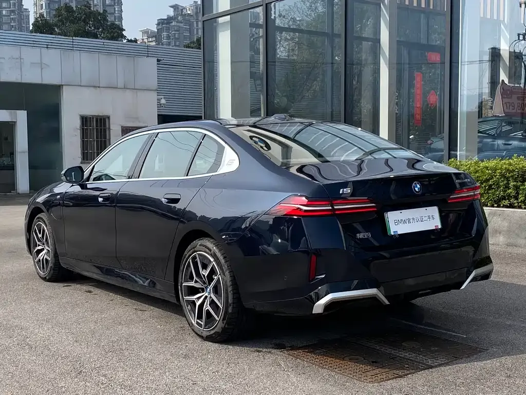 BMW i5 2025 из CN, фото 10
