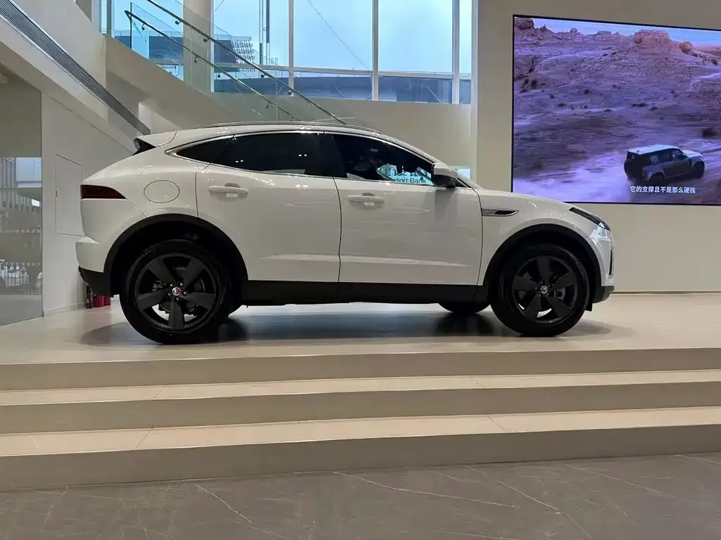 Jaguar E-PACE 2024 из CN, фото 4