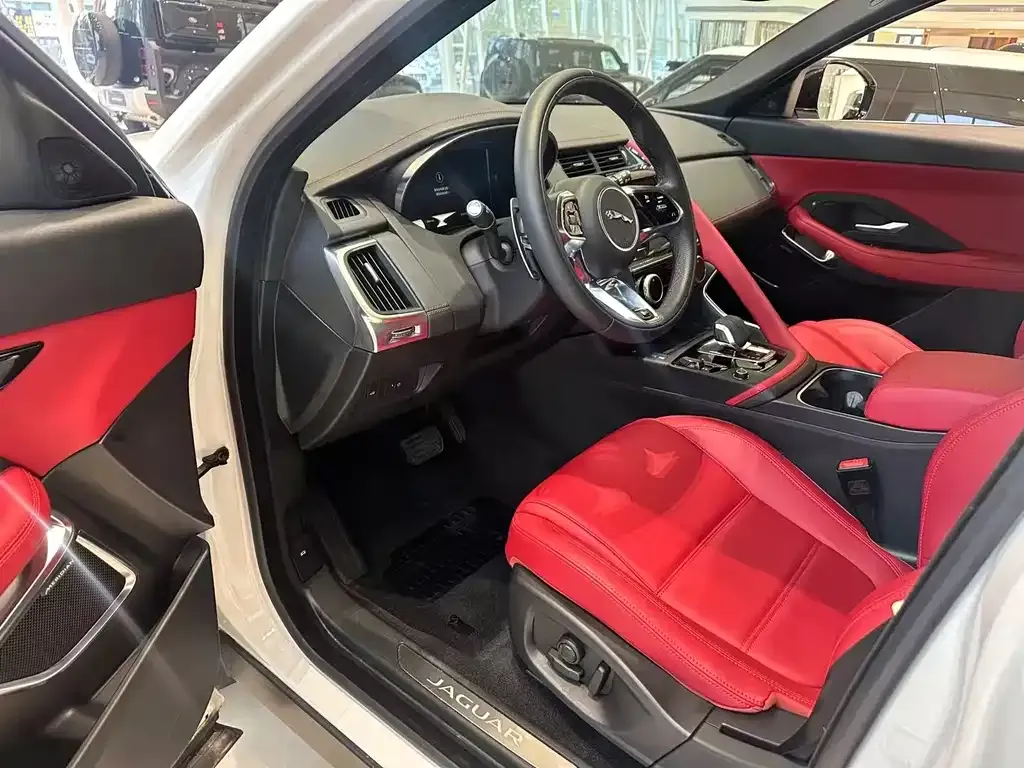 Jaguar E-PACE 2024 из CN, фото 5