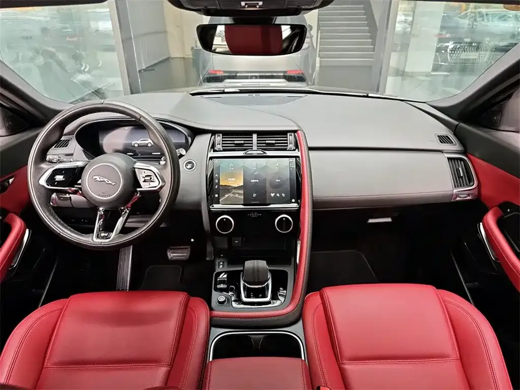 Jaguar E-PACE 2023 из CN, фото 4