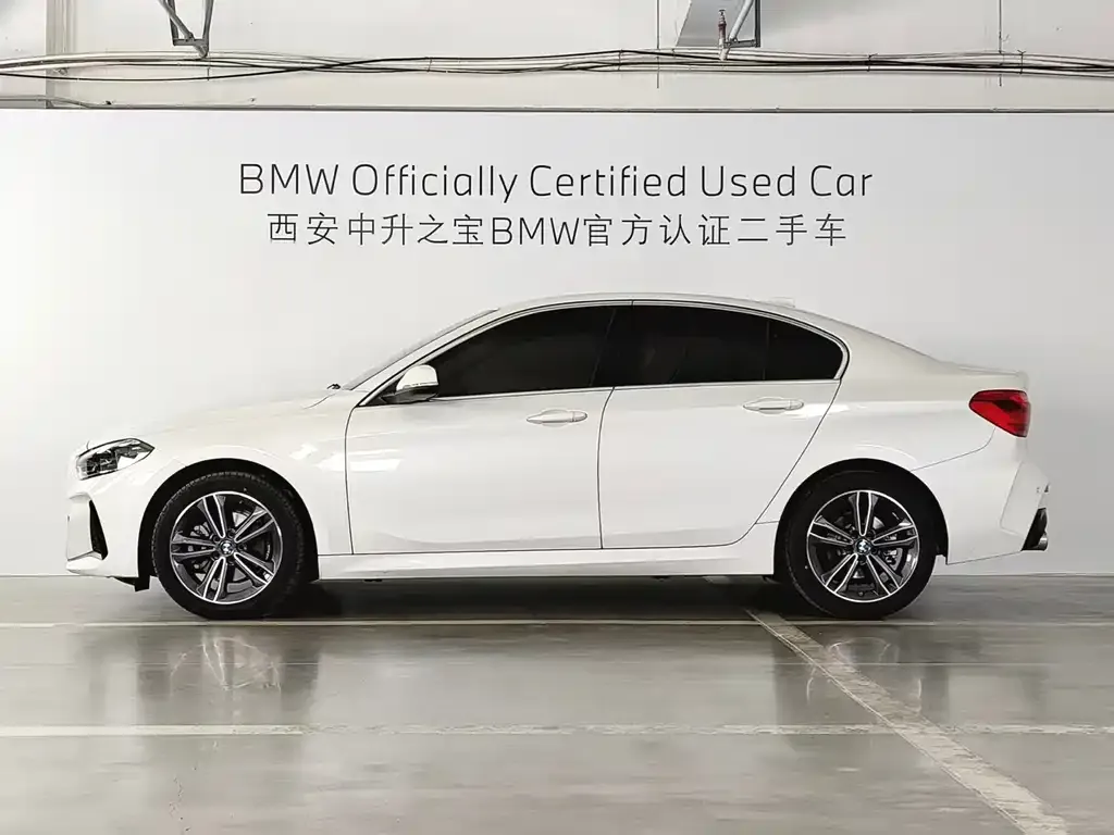 BMW 1 Series 2021 из CN, фото 3