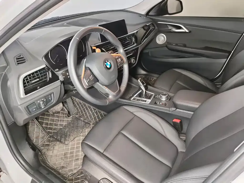 BMW 1 Series 2021 из CN, фото 7